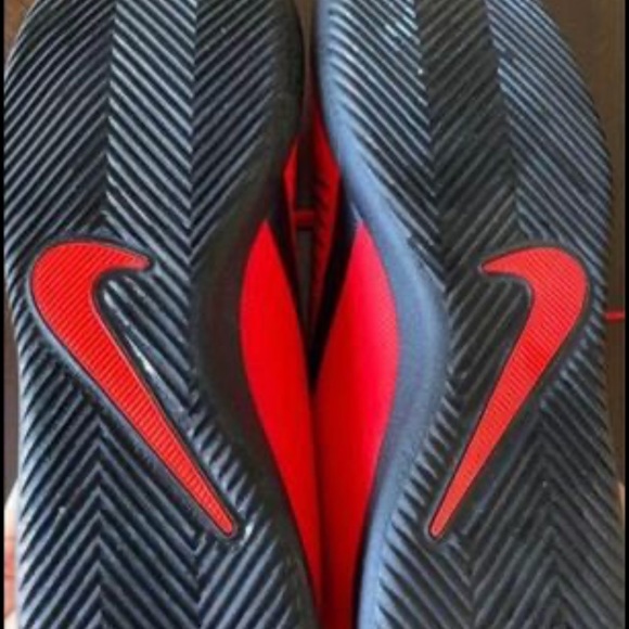 Nike phantom soccer shoes - Picture 4 of 5